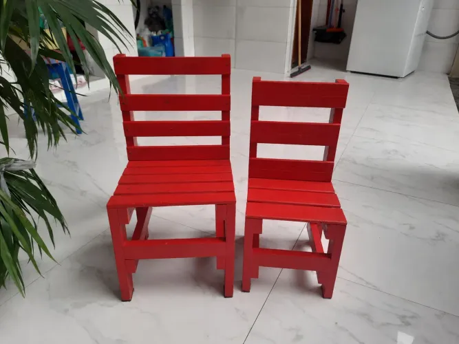 Kit 2 cadeirinhas infantis madeira pintado vermelho