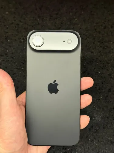iPhone 17 Air (Original) - Preto Grafite | Impecável