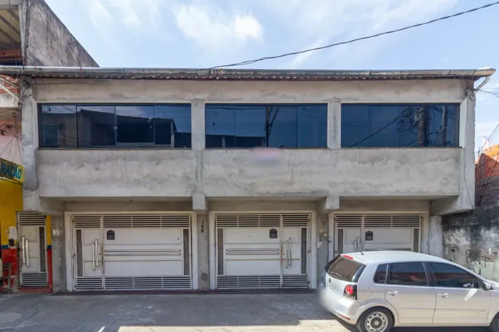 Loja na Rua Itapiocaba, 165 250 m²