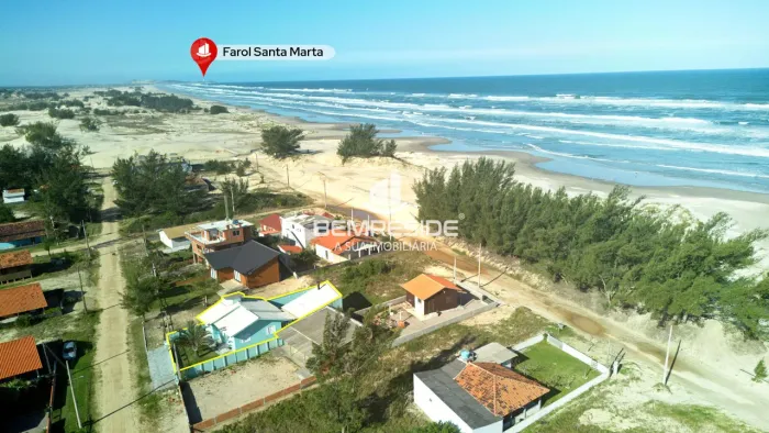 Casa três quartos e com piscina em balneário Dunas do Sul