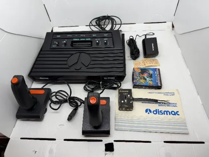 Video Game Dismac Atari Vj9100 Isopor Fonte Jogo Joysticks (Usado)