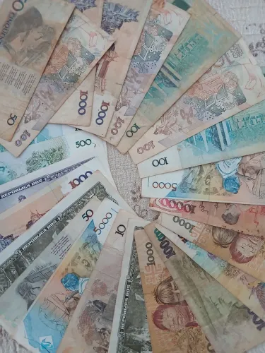 Cédulas antigas para coleção