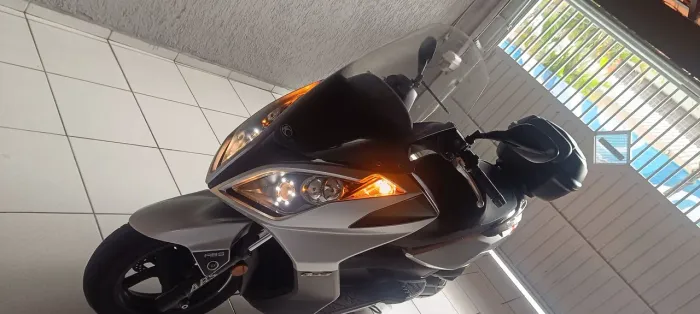 Scuter 300i para pessoas exigentes 