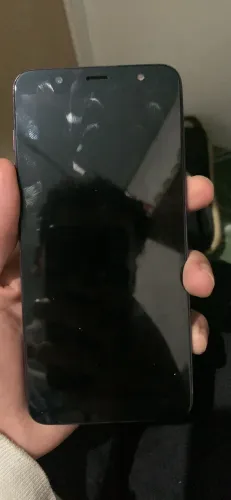 Samsung J8