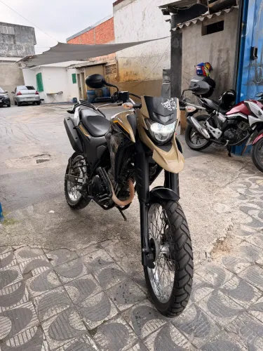Moto muito bem conservada 