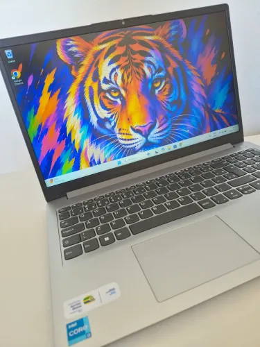 Notebook Lenovo Zeradinho com nota fiscal