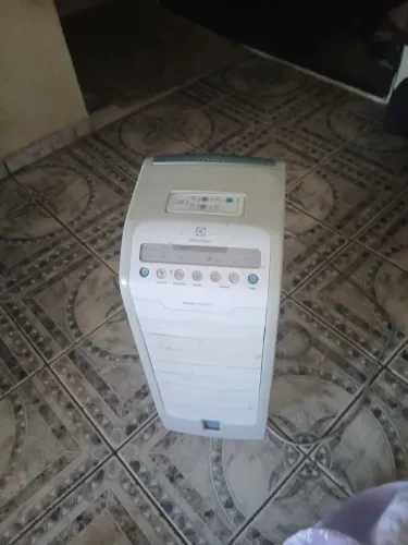 Vendo Umidificador de Ar Semi Novo Valor a Negociar