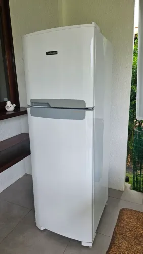 Geladeira 37 litros ótimo estado