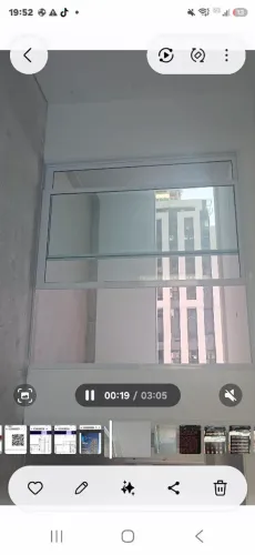 Vendo Três portas de varanda grande em alumínio e vidro