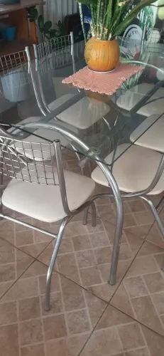 Mesa com cadeiras 