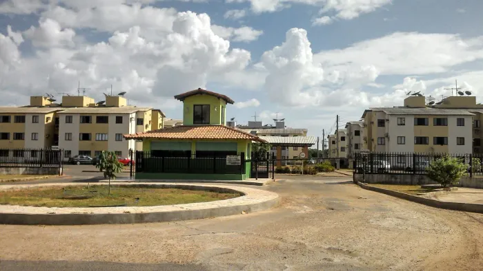 VENDO APARTAMENTO MOBILIADO REFORMADO CONDOMÍNIO JARDIM FLORESTA FECHADO