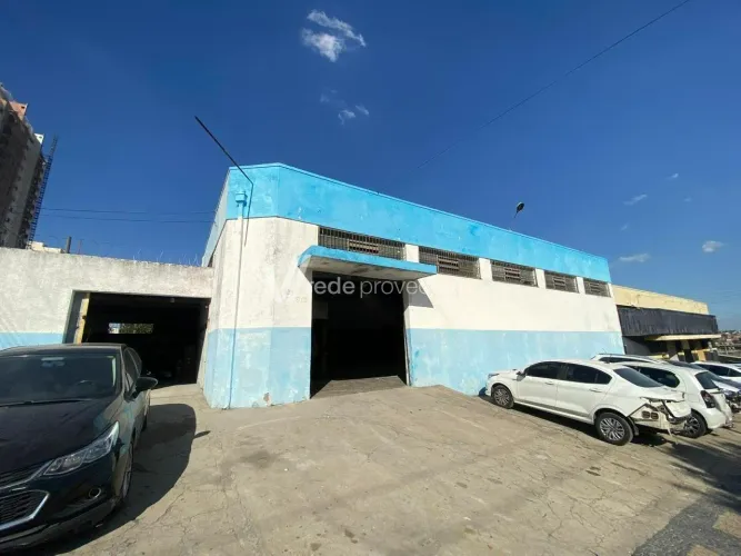 Barracão para venda na Vila João Jorge