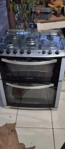 Fogão Eletrolux 5 bocas automático