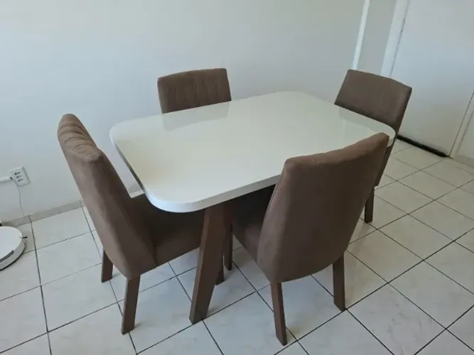 Mesa de Jantar 130X90 Alba Tampo MDF/Vidro Bom Pastor 4 Cadeiras