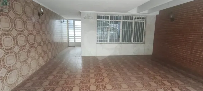 Casa à venda com 3 quartos, sendo 1 suíte, em Jardim Vila Galvão, Guarulhos - SP