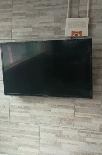 TV PANASONIC 32" (NÃO É SMARTV)