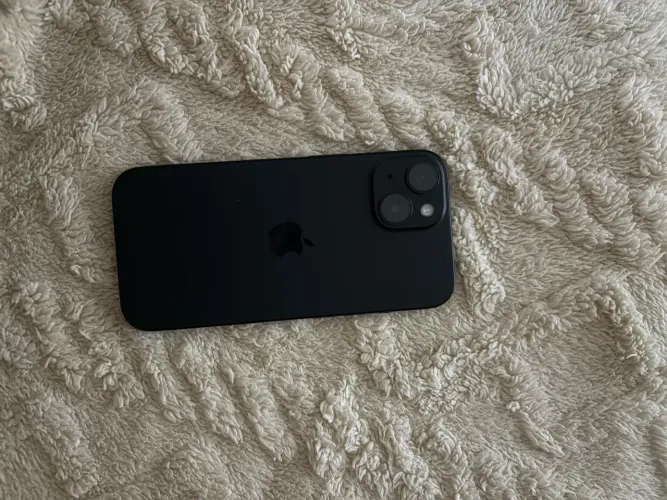 iPhone 15 preto