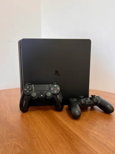 PlayStation 4 Slim