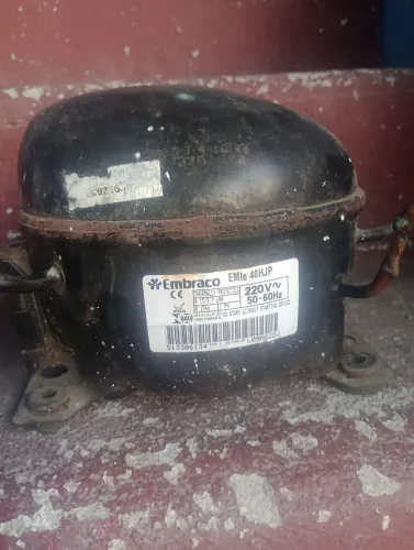 Motor geladeira 220