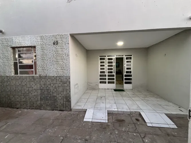Casa Mobiliada para alugar no Bairro Km2