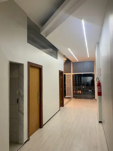 Conjunto com 7 salas para locação no bairro Barro Preto, Belo Horizonte, MG. Próximo ao Fó