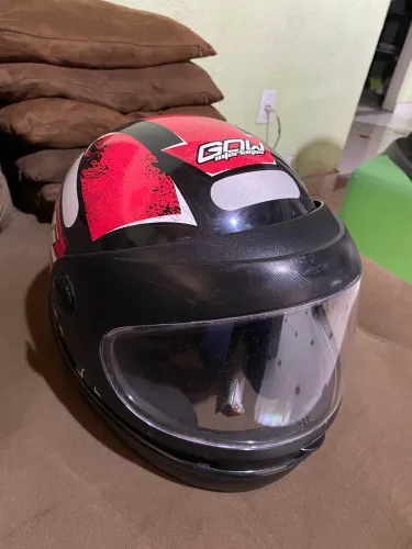 Par de Capacetes Gow