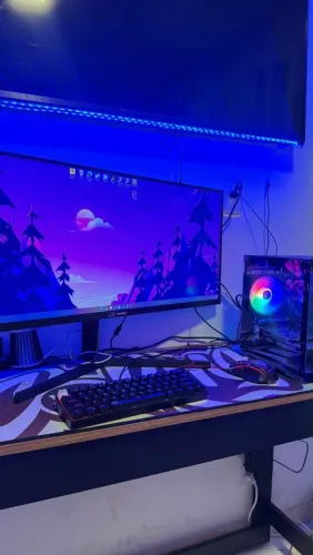 Vendo PC, setup completo inclui mesa.