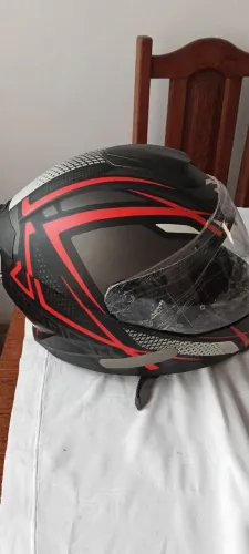 Capacete norisk novo por 350 reais