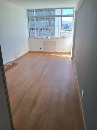 SALA DE FRENTE P/ AV. RIO BRANCO DIRETO COM O PROPRIETÁRIO 