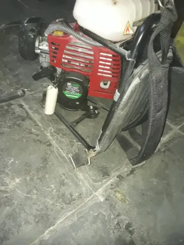 roçadeira garthen RC 4500 gasolina Mochila