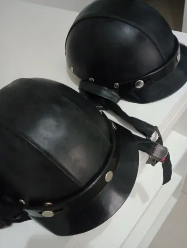Capacete 2pelo preço de 1