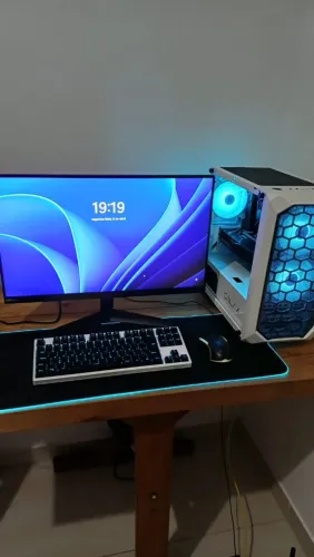 Vendo PC game completo Leia a descrição