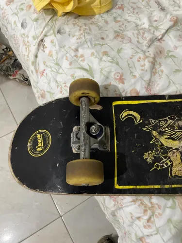 RODA DE SKATE MOSKA 57MM