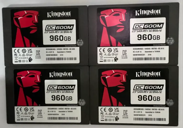 SSD de 960GB 6Gbps SATA III 2,5 Enterprise Série DC600M para Servidores / Data Centers