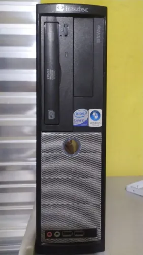 CPU dual core 4gb de RAM 160gb de hd