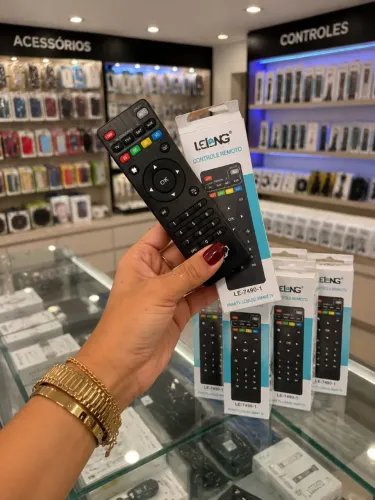 Controle remoto universal Na caixa
