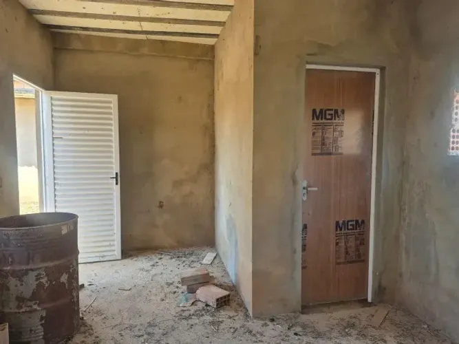 Pousada em Construção - 12 Suítes - Três Marias (a 100m do Rio)