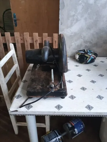 Vendo policorte 