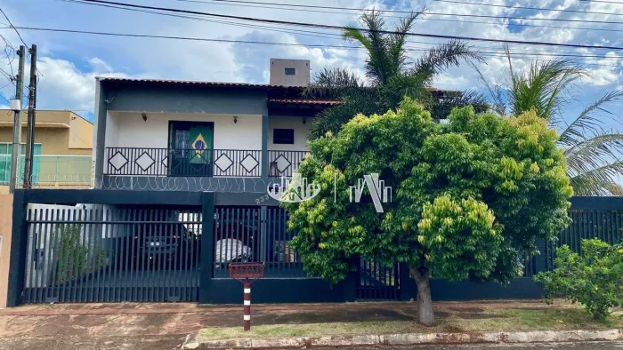Casa à venda, 251 m² por R$ 1.200.000,00 - Parque Residencial Alcântara - Londrina/PR