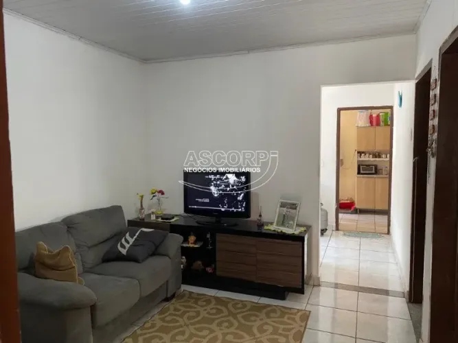 Casa à venda no bairro São Jorge, Piracicaba.