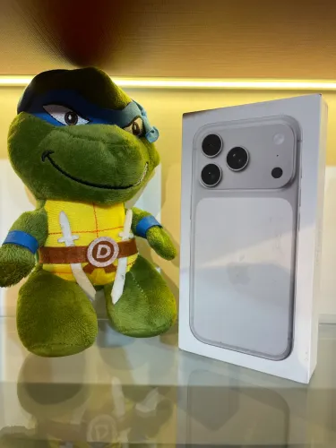 Lançamento iphone 17 pro 256g silver lacrados (esim)