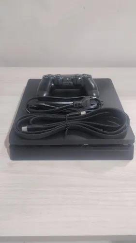 Playstation 4 Slim