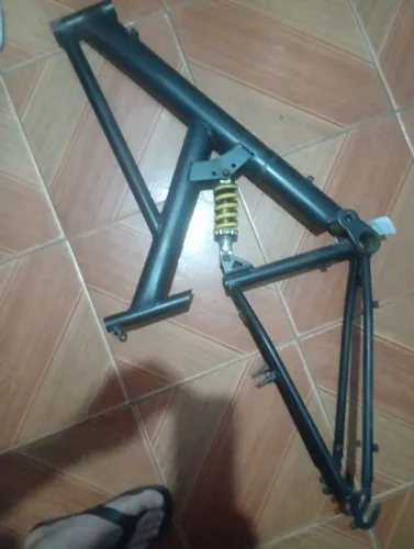Quadro de bicicleta com mola 
