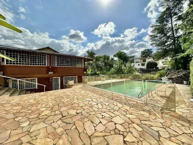 Locação: Casa 5 Suítes à Venda no Parque Dom Henrique II Piscina, Gourmet e Casa de Hóspe