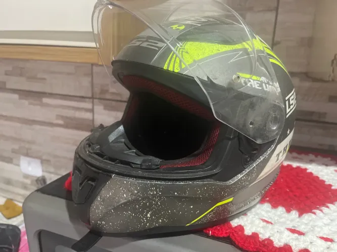 Capacete ls2