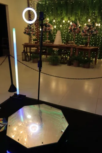 Venda plataforma 360 + torre de LED e Tunel Infinito