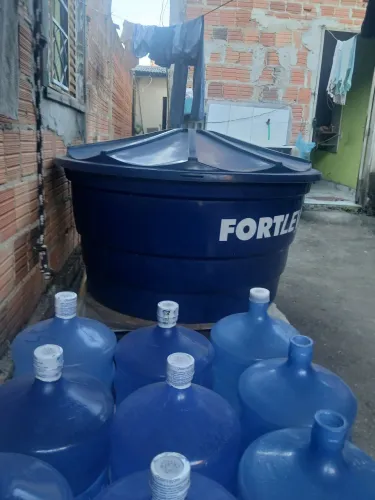 Vende-se caixa d'água de 1000 litros forteLev