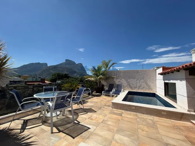 Jardim Oceânico  Cobertura Duplex 323 m² | 4 Quartos (1 Suíte) | Vista Pedra da Gávea | La