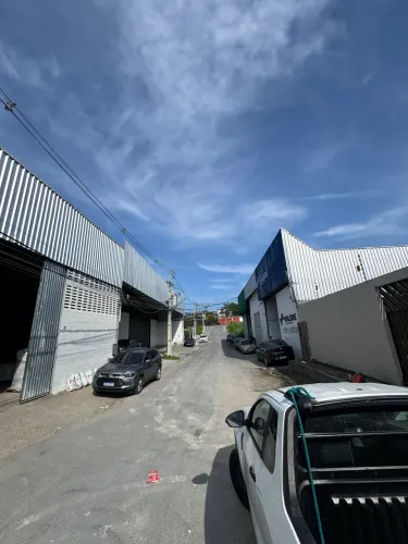 GALPÃO COMERCIAL 300 m² + 2 CÂMARAS FRIGORÍFICAS - PRONTO PARA OPERAÇÃO