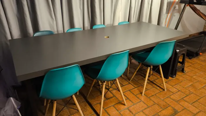 Mesa de reunião do escritório - Cinza + 8 cadeira ciano eames